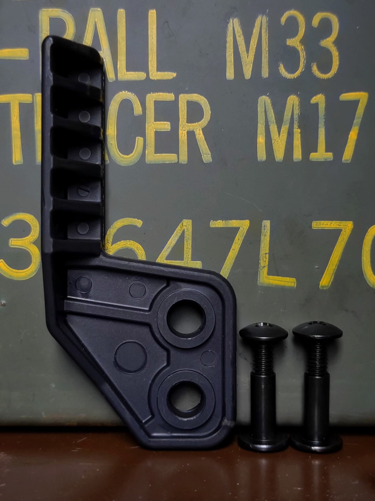 Concealment Wing/Claw